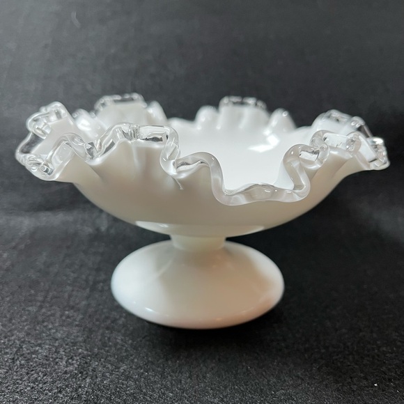 Vintage Fenton Milk Glass Silver Crest Ruffled Footed Candy Dish - Picture 5 of 8
